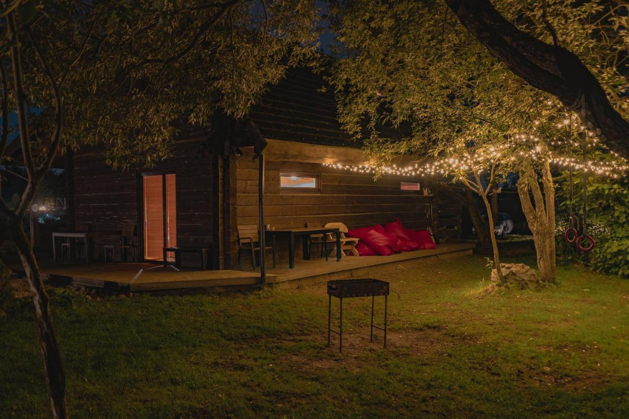 Villa Akmeninis Bebras Zemaiteliai Esterno foto